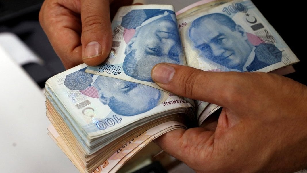 Çalışma Bakanlığı’ndan yeni düzenleme: Maaş ödemelerinde banka zorunluluğu